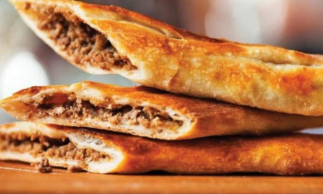 Kavurmalı Kaşarlı Pide