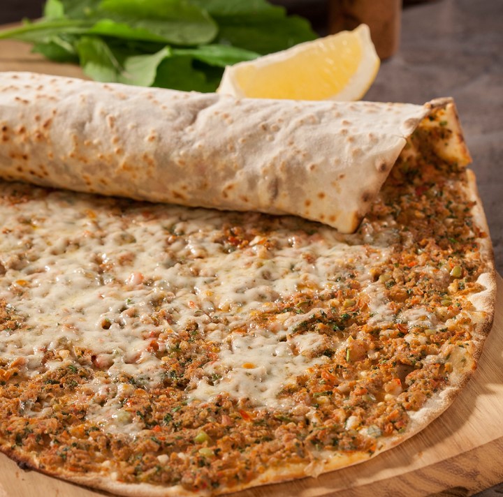 Kaşarlı Lahmacun